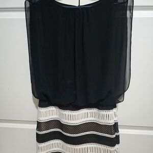Aiden DRESS Size Small New With Tsgs